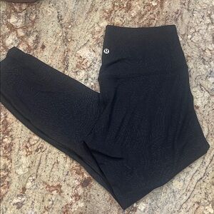 Lulu Lemon 🍋 Black design leggings S:10